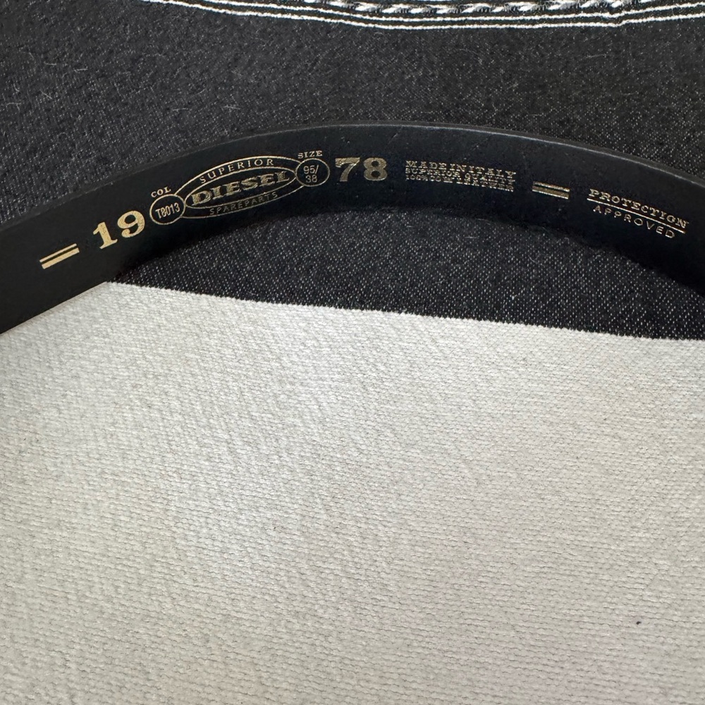 Diesel Black Leather Belt - Picture 6 of 8